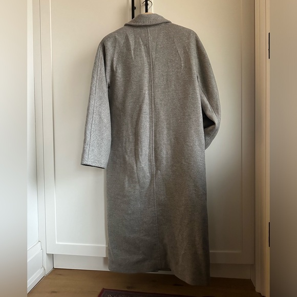 Aritzia Babaton Slouch Coat - Picture 5 of 5